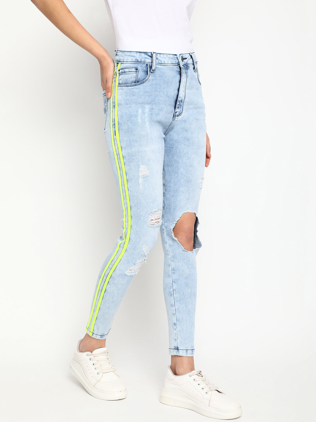 Distressed Skinny Fit Jeans