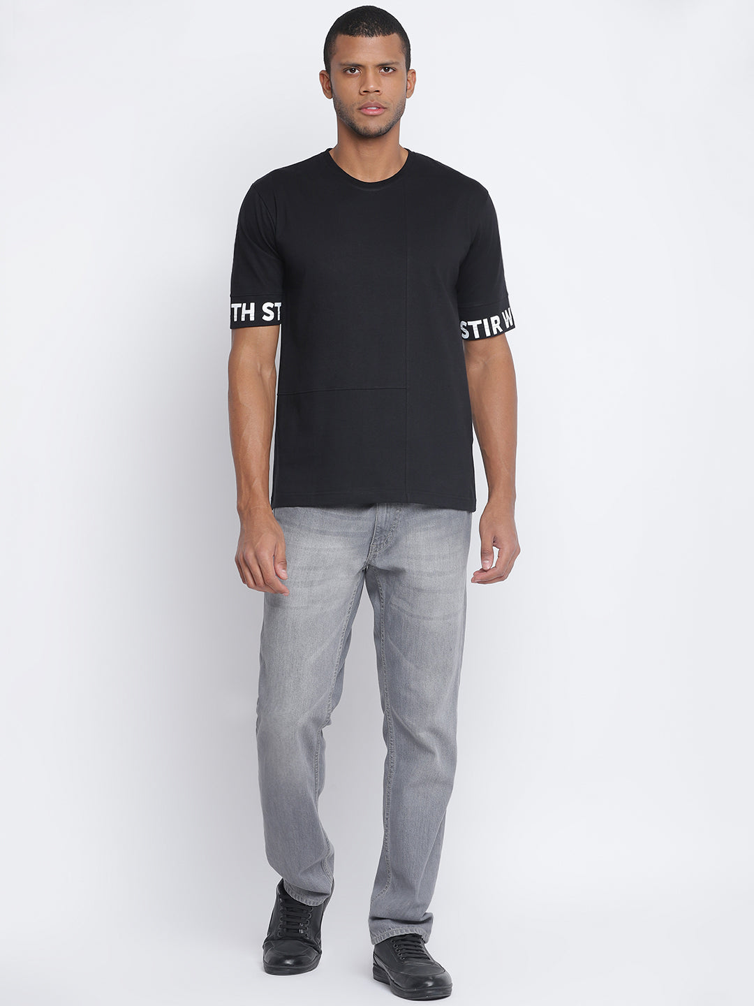 Men Pantone Black T-shirt