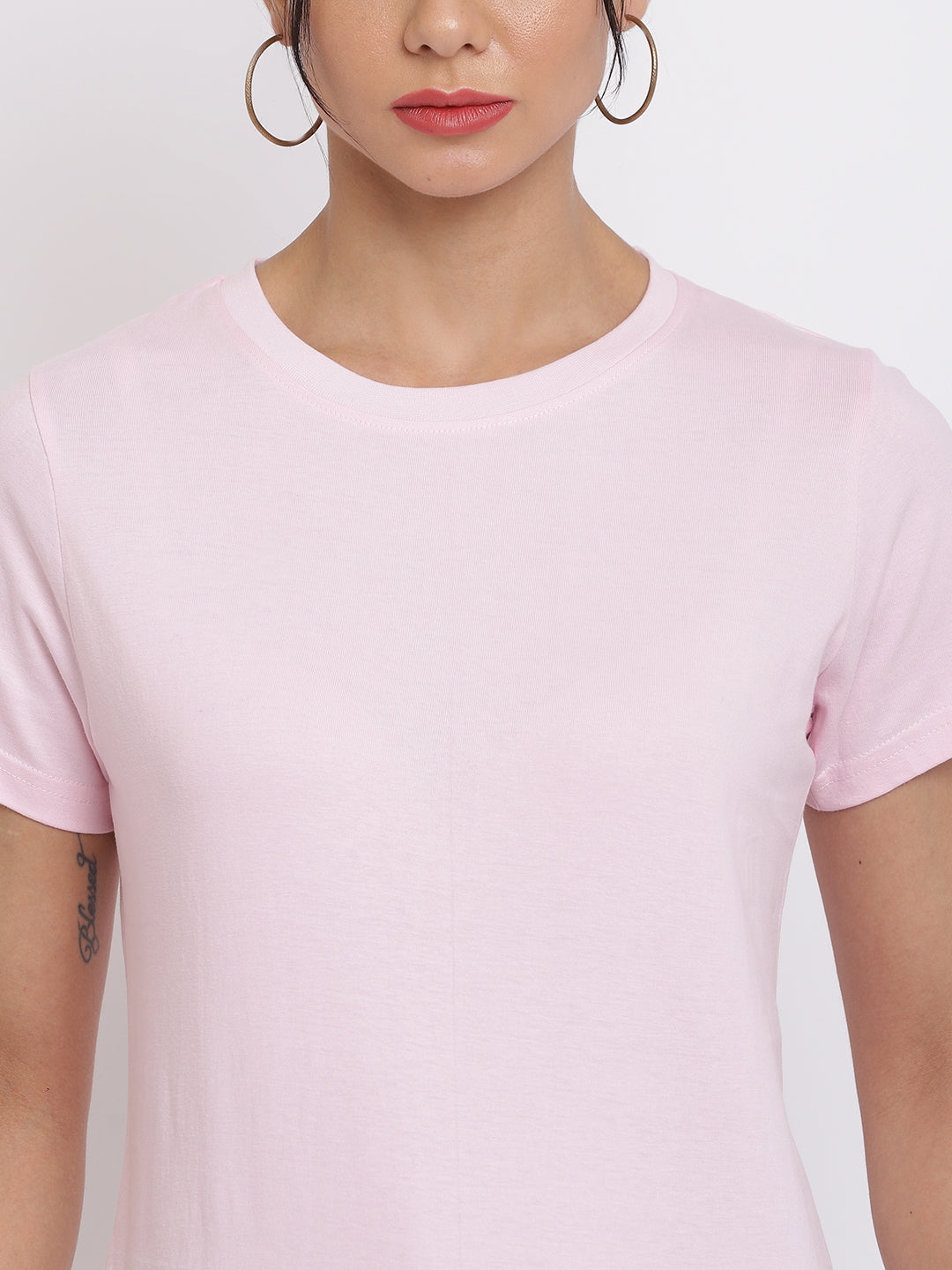 Women Baby Pink Pantone T-shirt