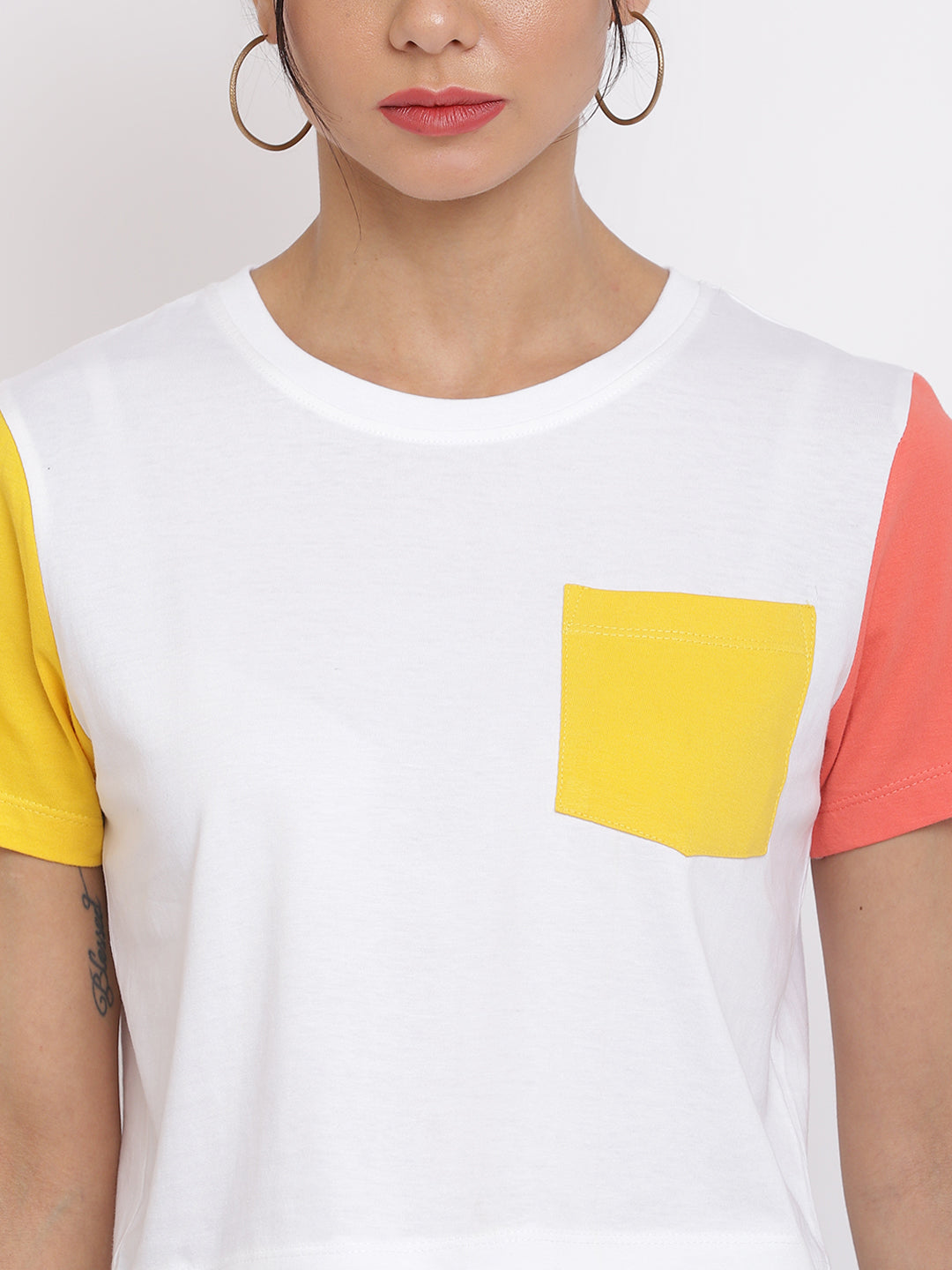 Women White Patch Pocket Crop T-shirt