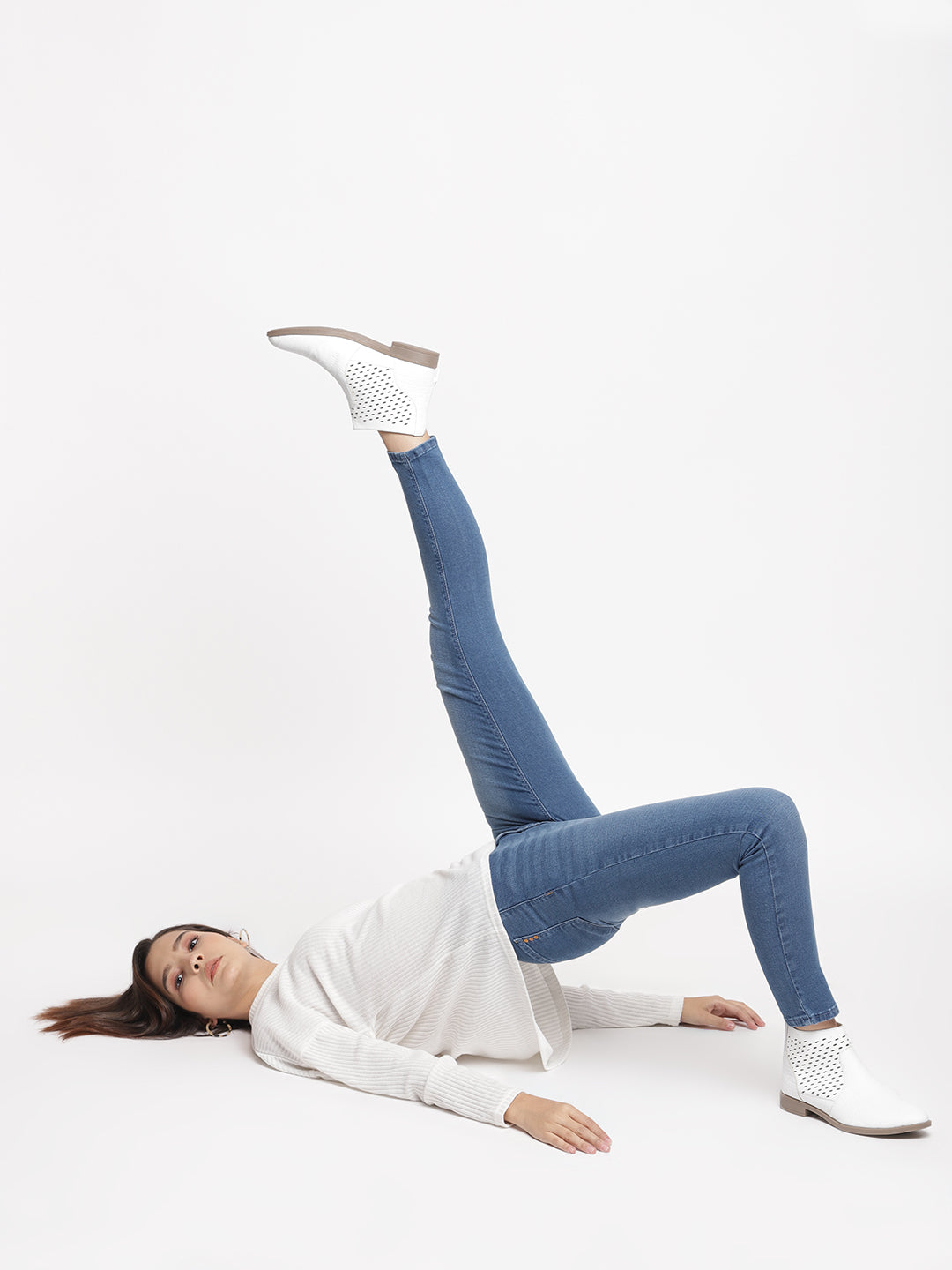 Women Mid Waist Mid Blue Whisker Slim Fit Denim Jeans