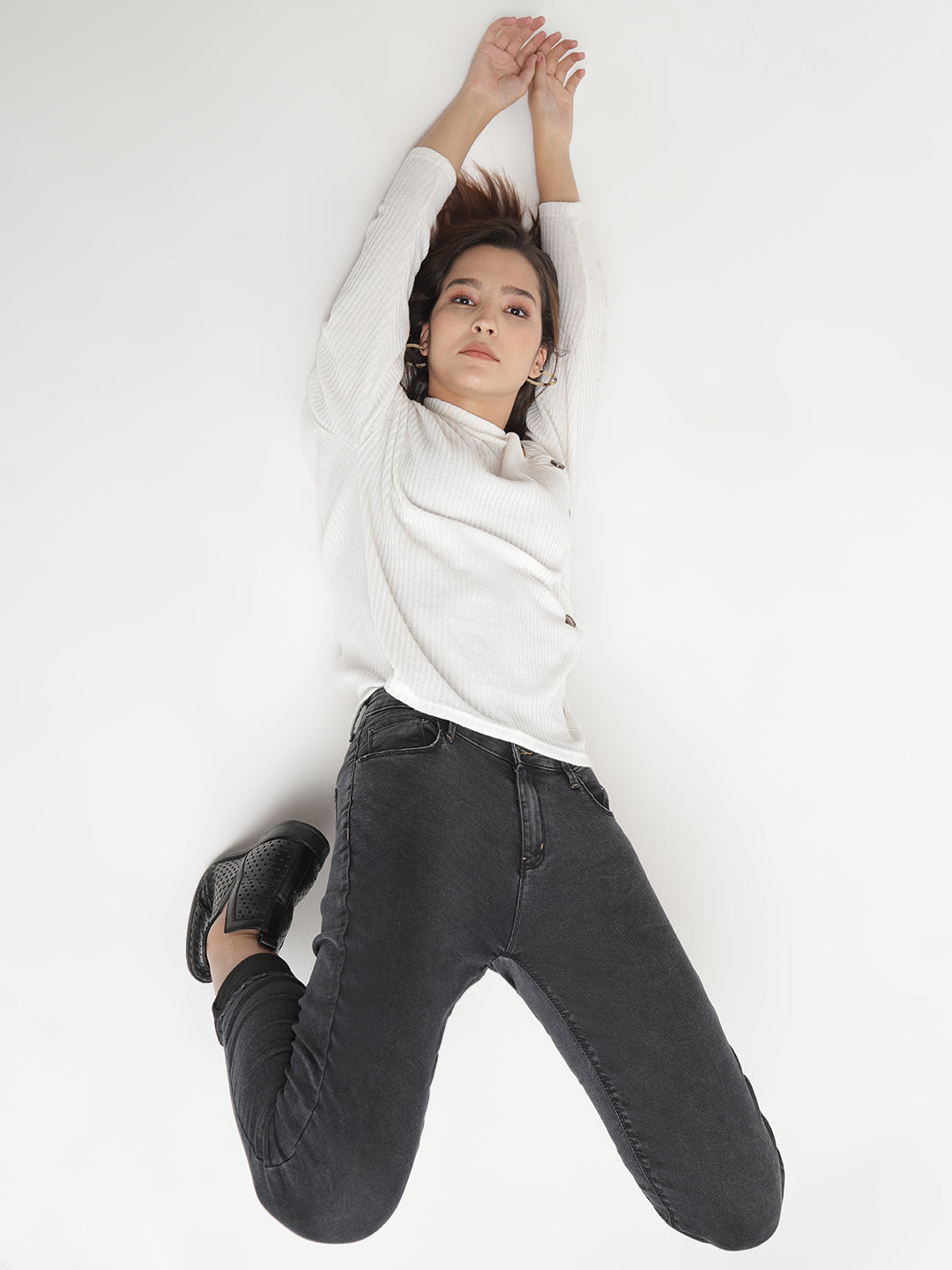 Women Mid Waist Black Slim Fit Denim Jeans