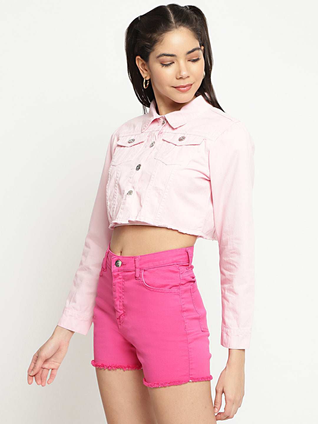 Women Baby Pink Cropped Denim Jacket With Frey Hem