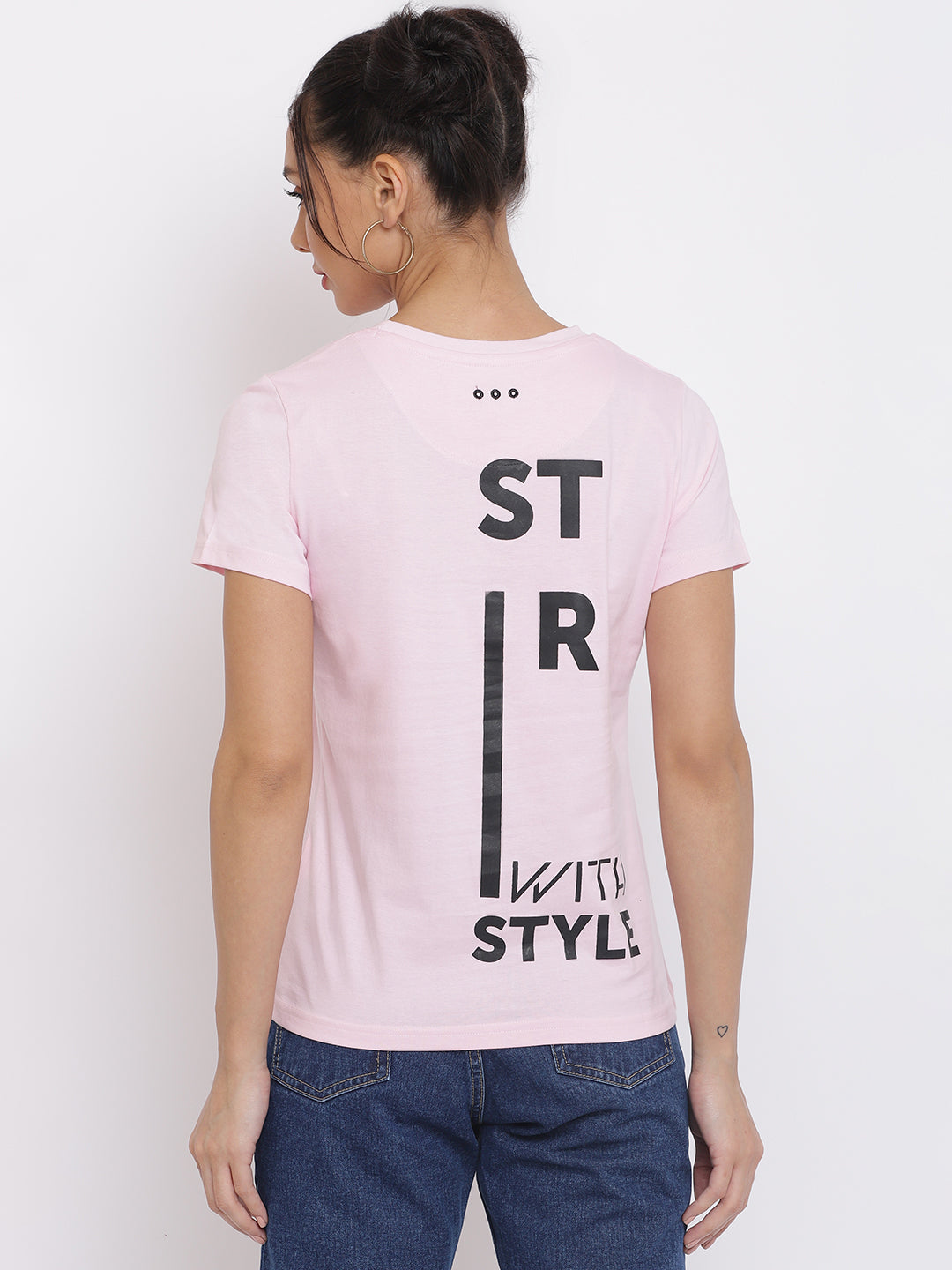 Women Baby Pink Pantone T-shirt
