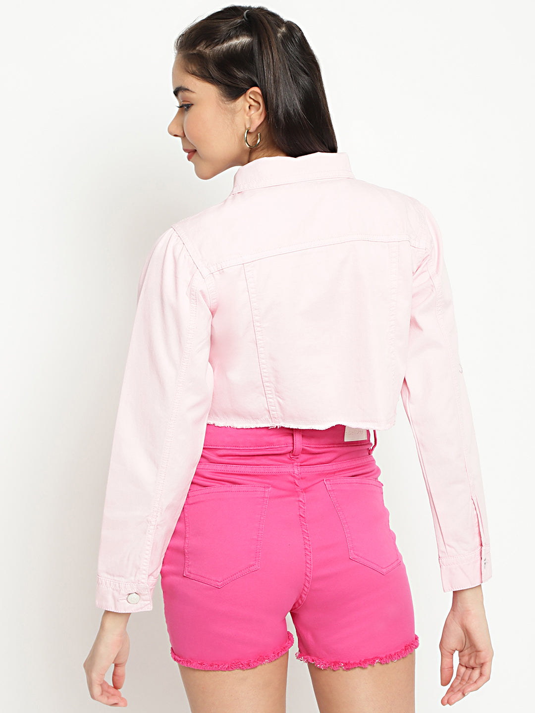 Women Baby Pink Cropped Denim Jacket With Frey Hem